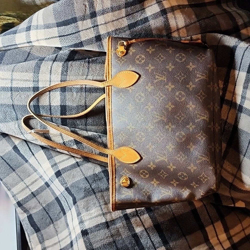 Louis Vuitton Monogram PM Neverfull